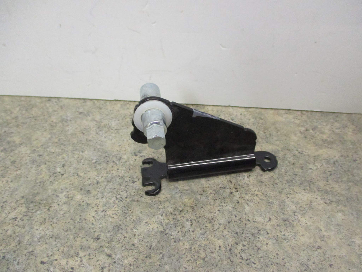 Frigidaire 240313803 Center Hinge Bracket