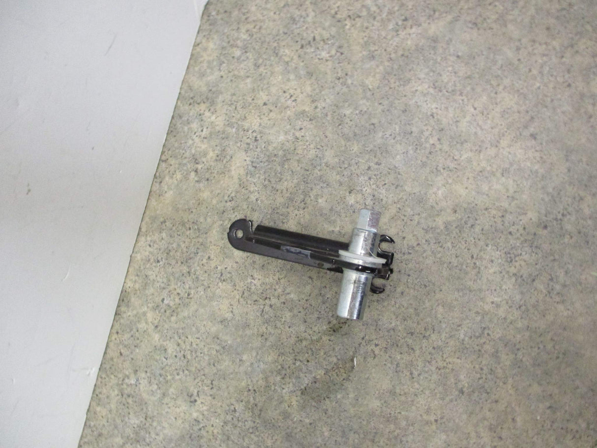 Frigidaire 240313803 Center Hinge Bracket
