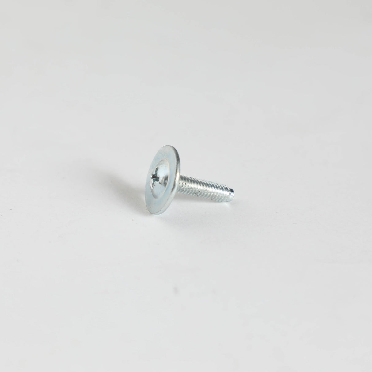 GE WH02X30340 Genuine OEM Screw 15.4*16