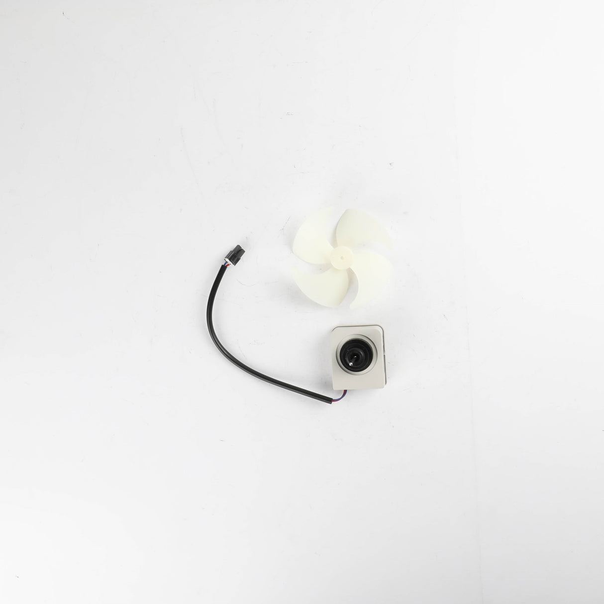 GE WR01X29257 Genuine OEM Evaporator Fan Motor & Blade