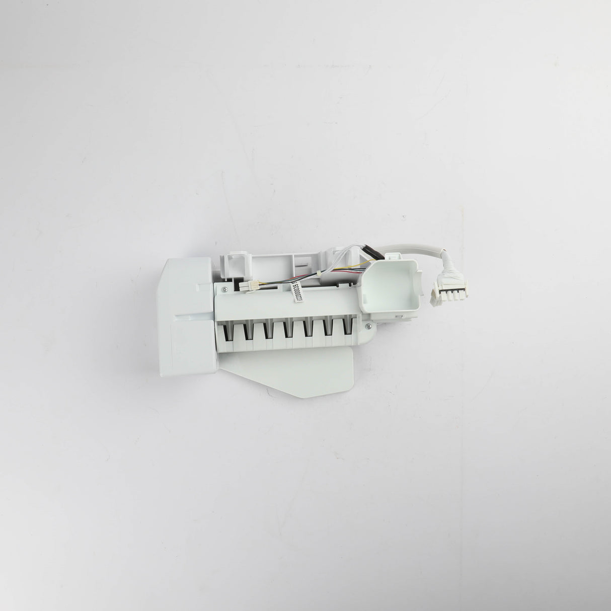 GE WR30X39346 Genuine OEM Icemaker