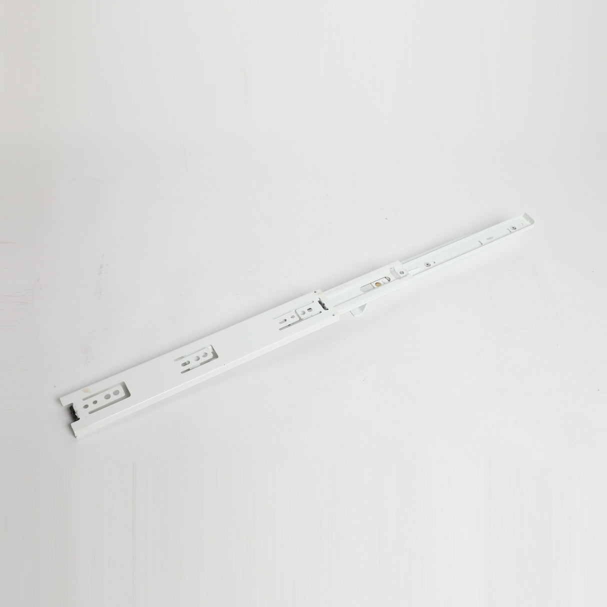GE WR72X10189 Genuine OEM Fz Slide Asm Rh
