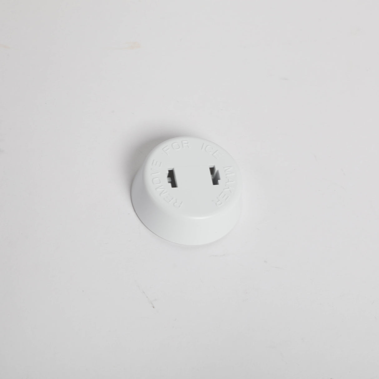 GE WR82X31109 Genuine OEM Icemaker Receptacle Cover
