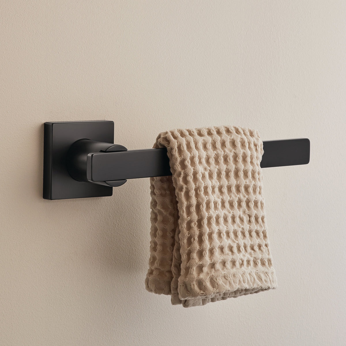 SA-2504-MB Lura Hand Towel Bar in Matte Black