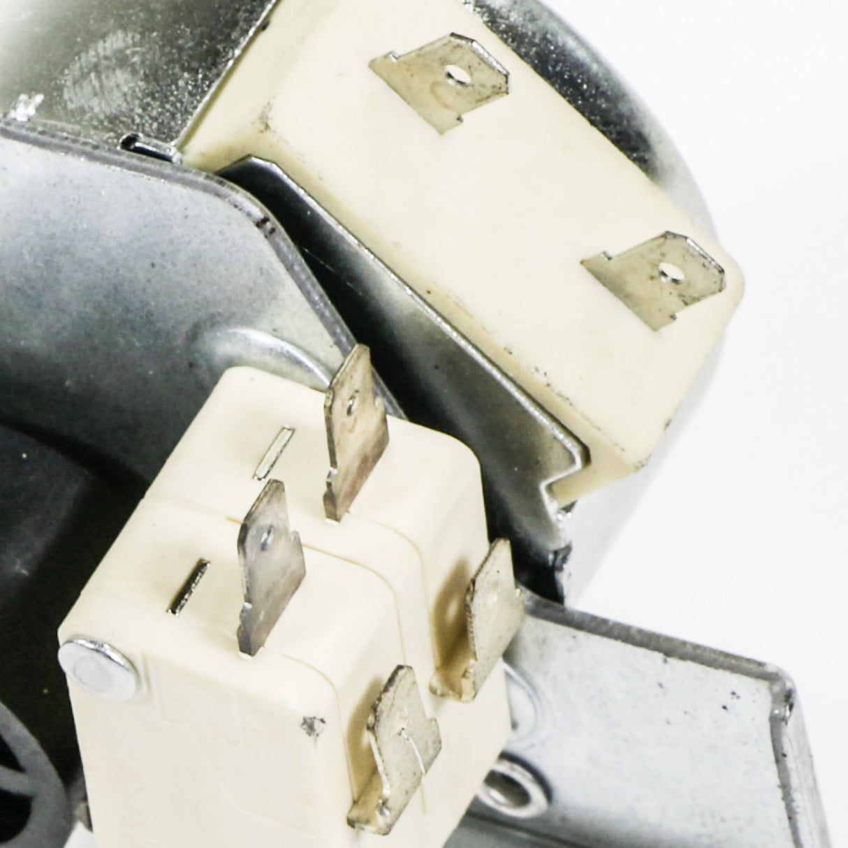GE WB14T10088 Genuine OEM Latch Asm