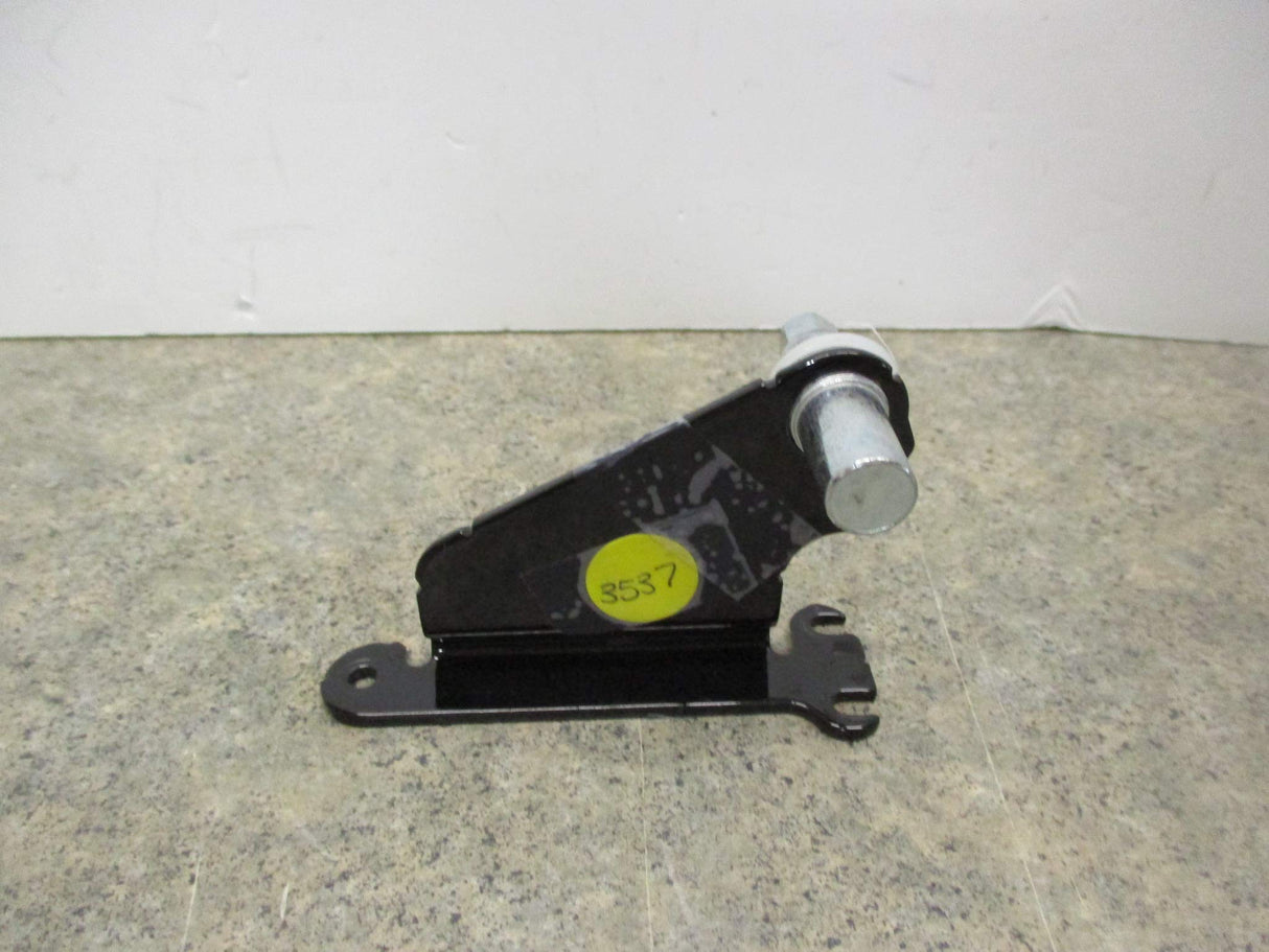 Frigidaire 240313803 Center Hinge Bracket