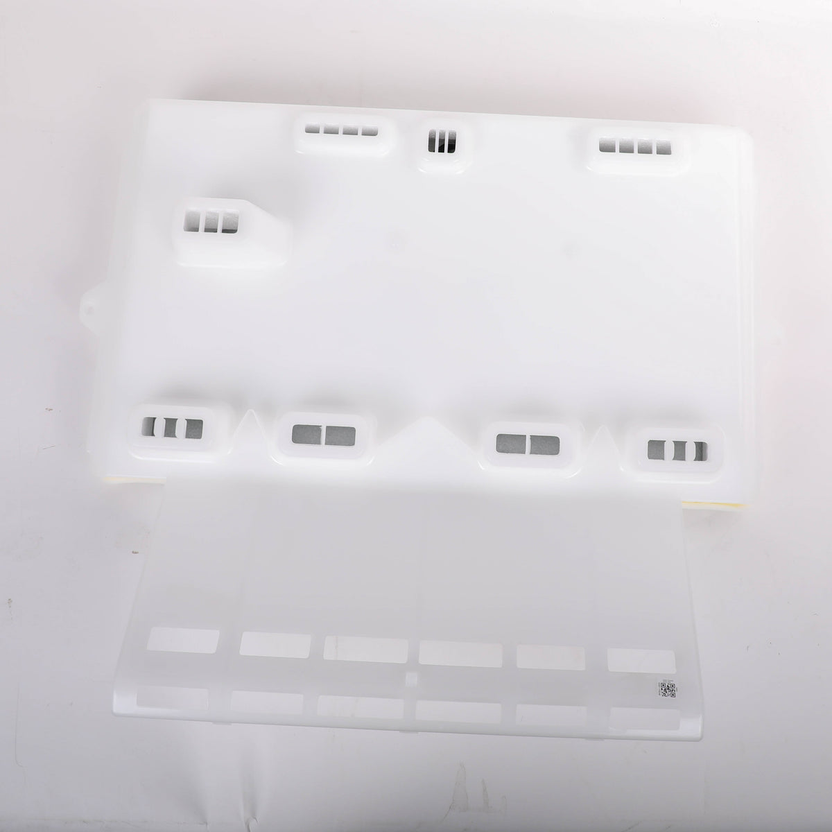 Samsung DA97-11824B Refrigerator Freezer Evaporator Cover + Fan Assembly (Replaces: DA97-11824A)