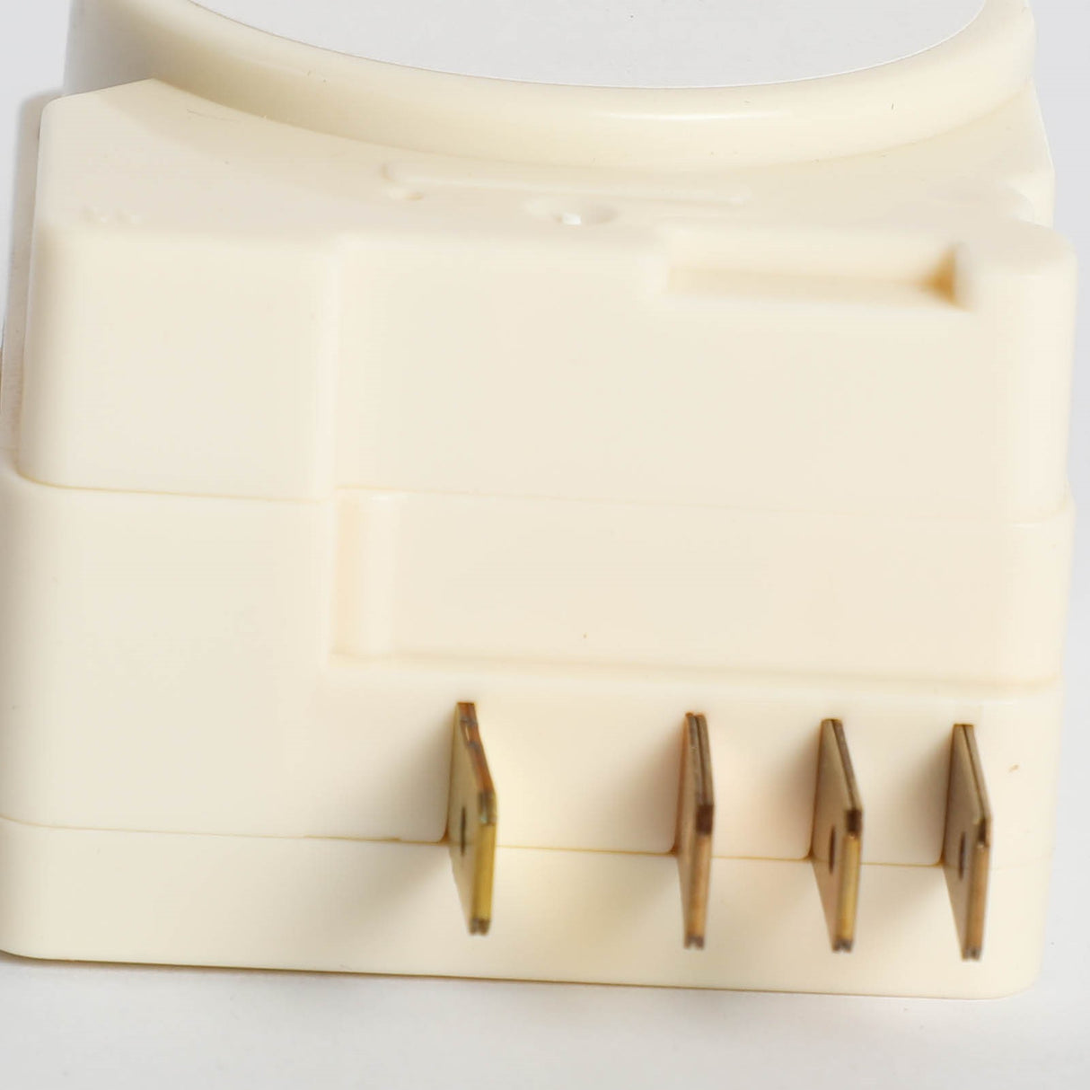 GE WR09X29230 Genuine OEM Refrigerator Defrost Timer.