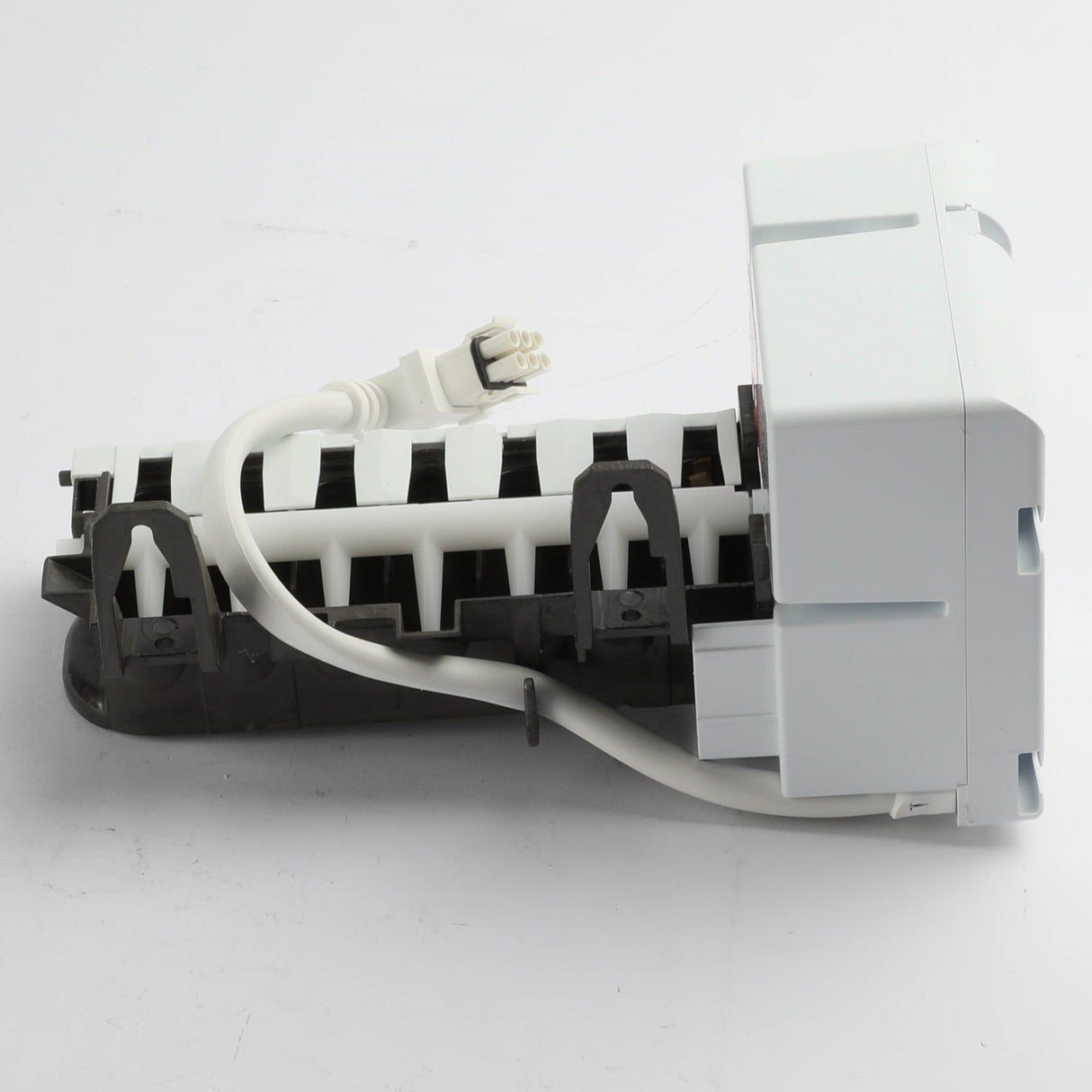 GE WR30X39470 Genuine OEM Icemaker