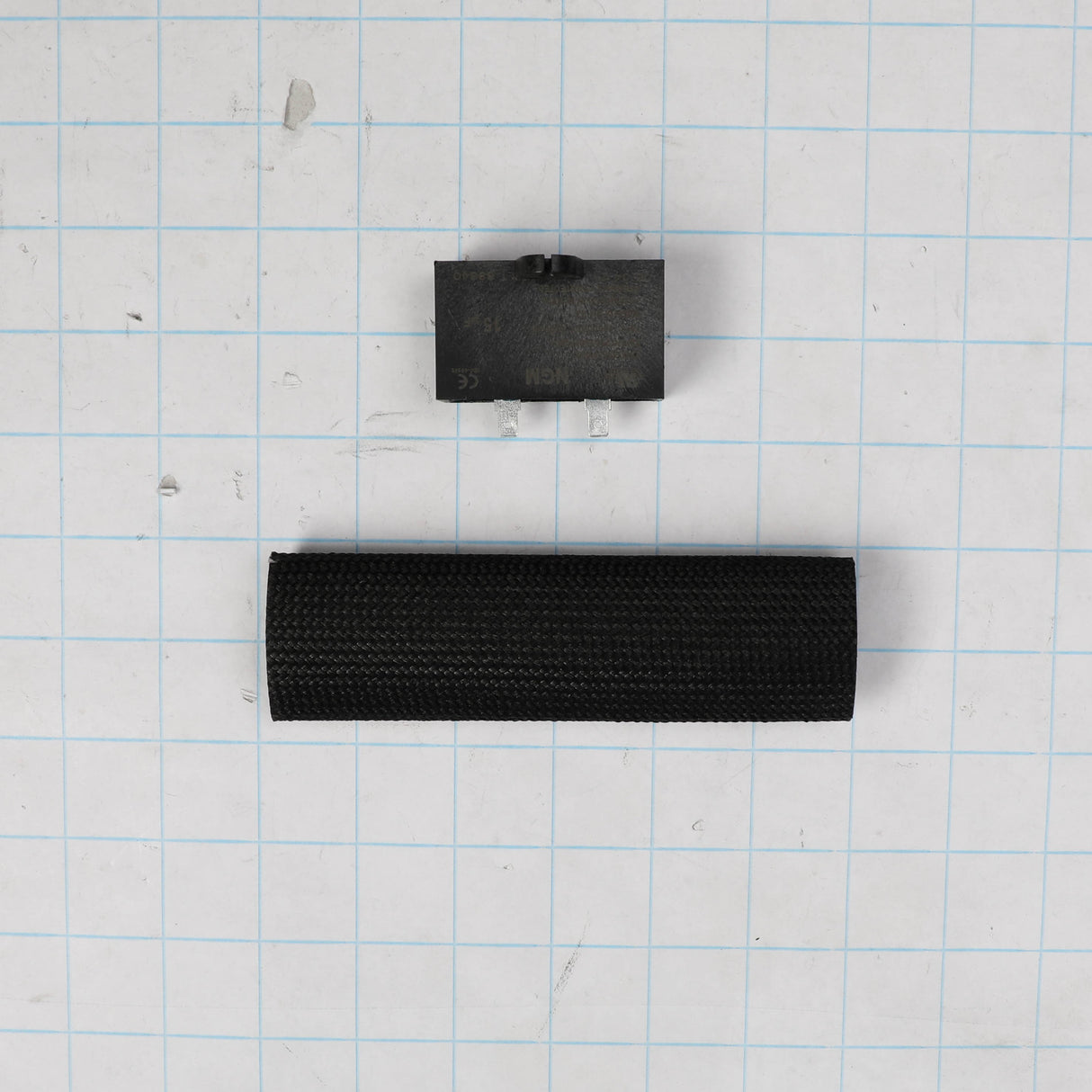 GE WR62X51 Genuine OEM Capacitor