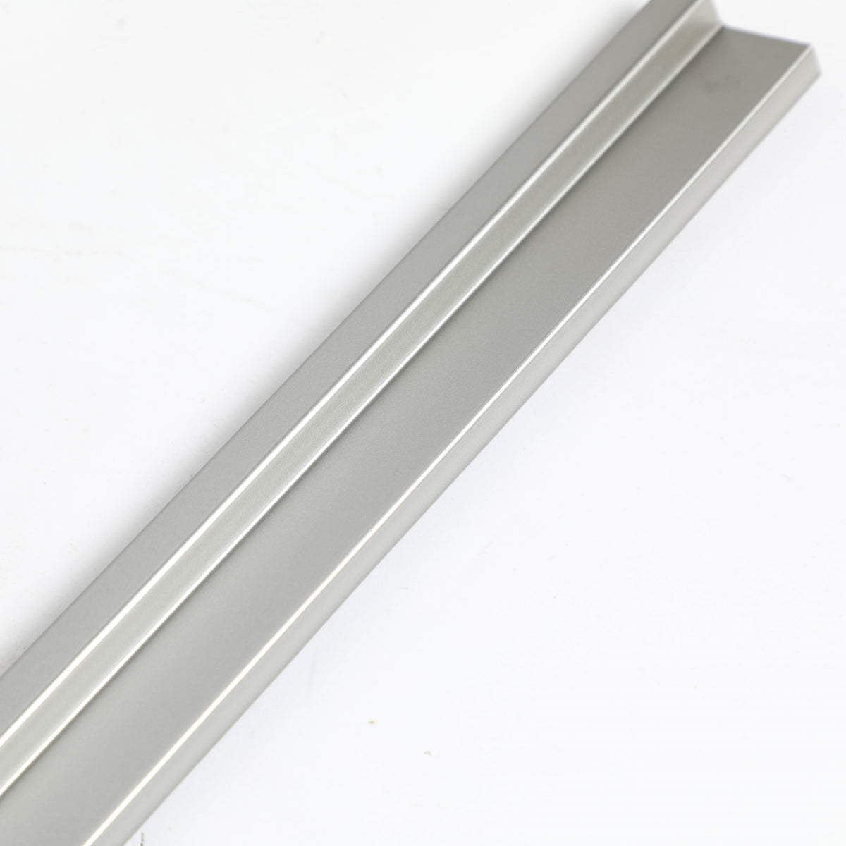 Samsung DA64-05215A Genuine OEM Trim Door Right