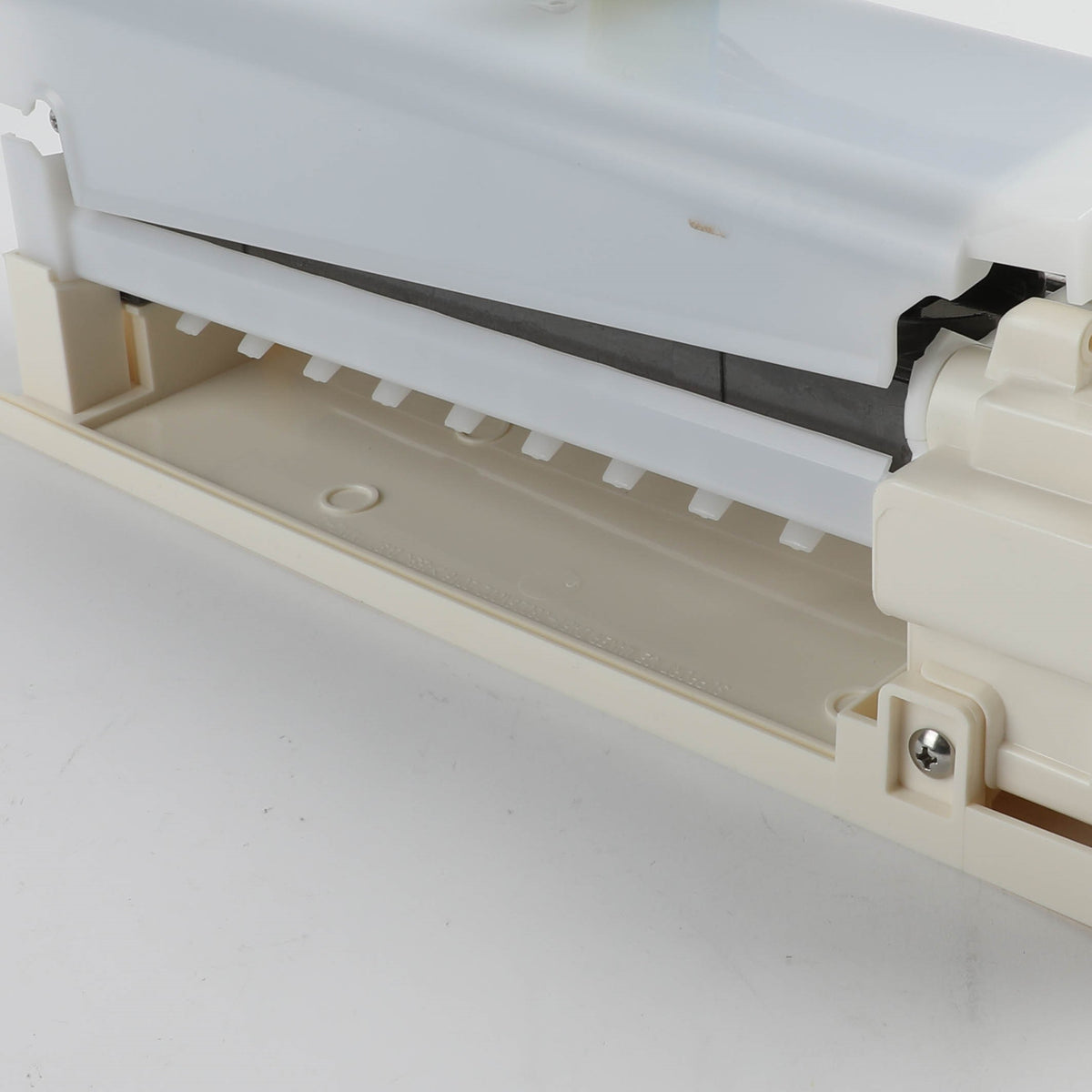 Samsung DA82-02665A Refrigerator Ice Maker Assembly Service Kit