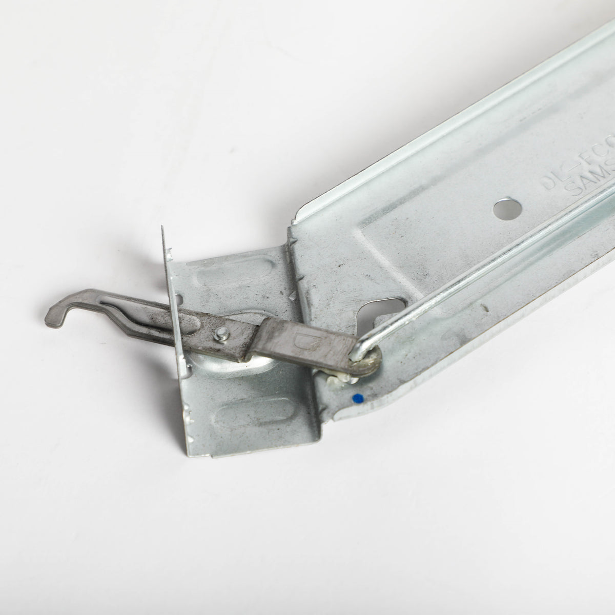 Samsung DG94-01334C Latch Body Genuine Original Equipment Manufacturer (OEM) Part