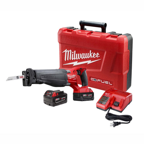 Milwaukee M18 Fuel Sawzall 2720-22 Reciprocating Saw Kit with Battery, Charger and Case