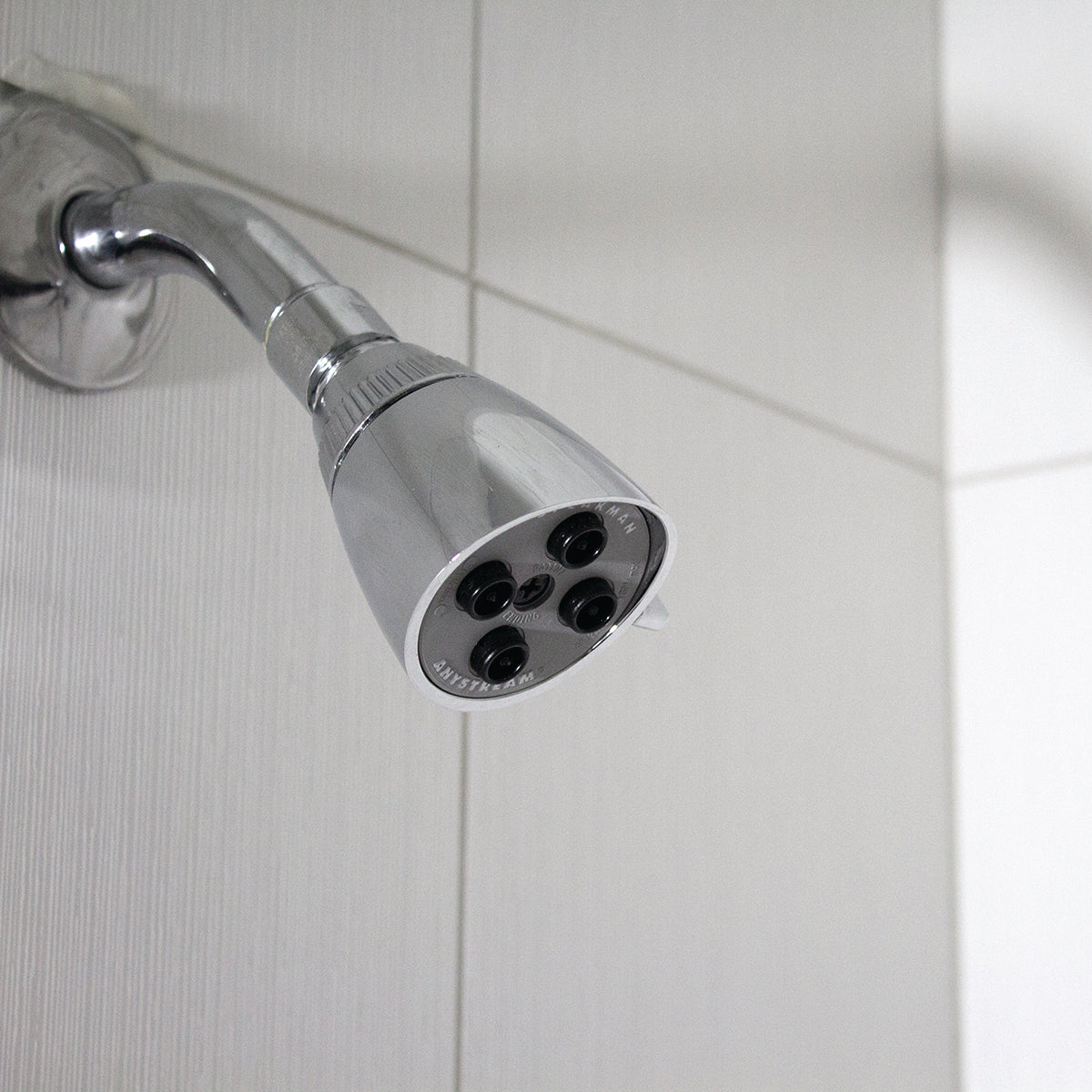 Speakman Classic S-2253-E2 Shower Head Polished Chrome Finish - 2.0 GPM