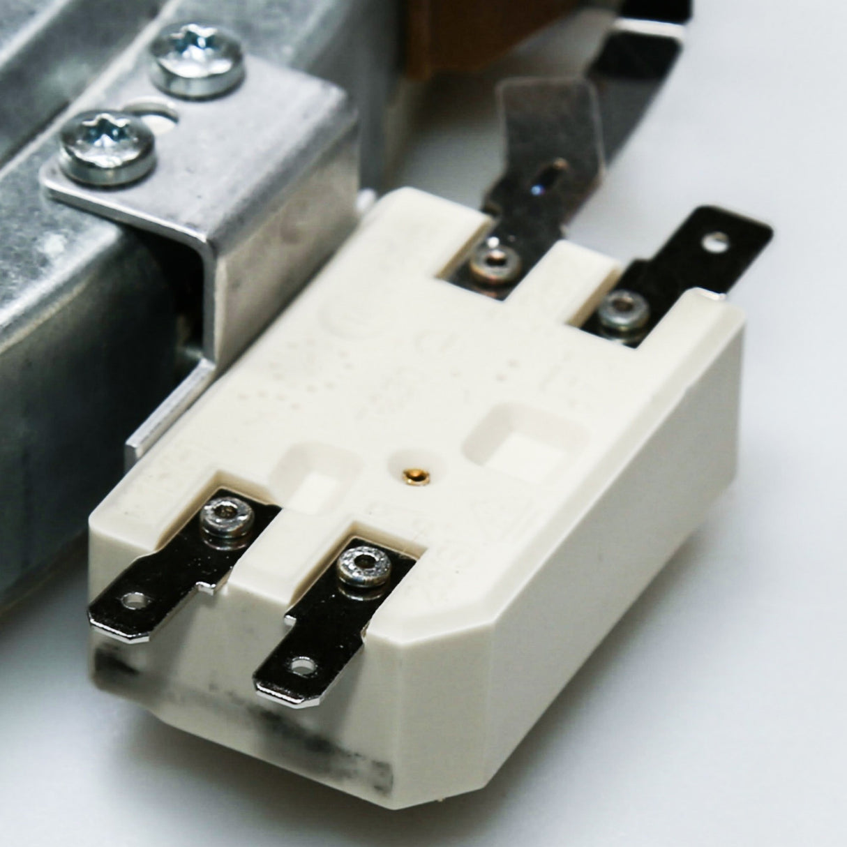 GE WB30T10126 Genuine OEM Range 12 Radiant Surface Element