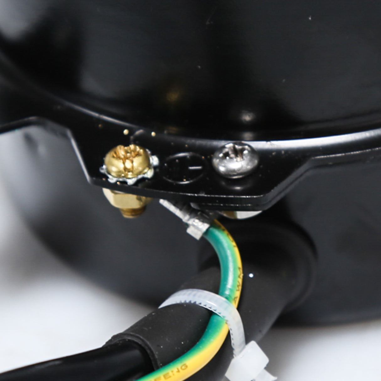 GE WJ95X10032 Genuine OEM Fan Motor.