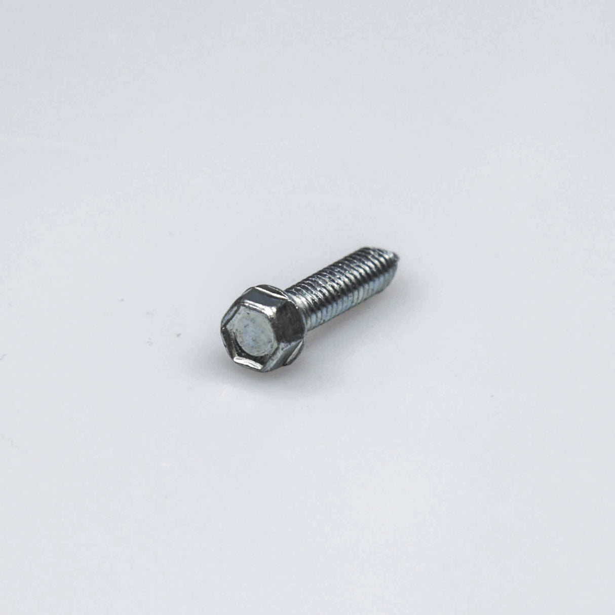GE WR01X10631 Genuine OEM Scr 12-24 Tt Ovt .900 S.