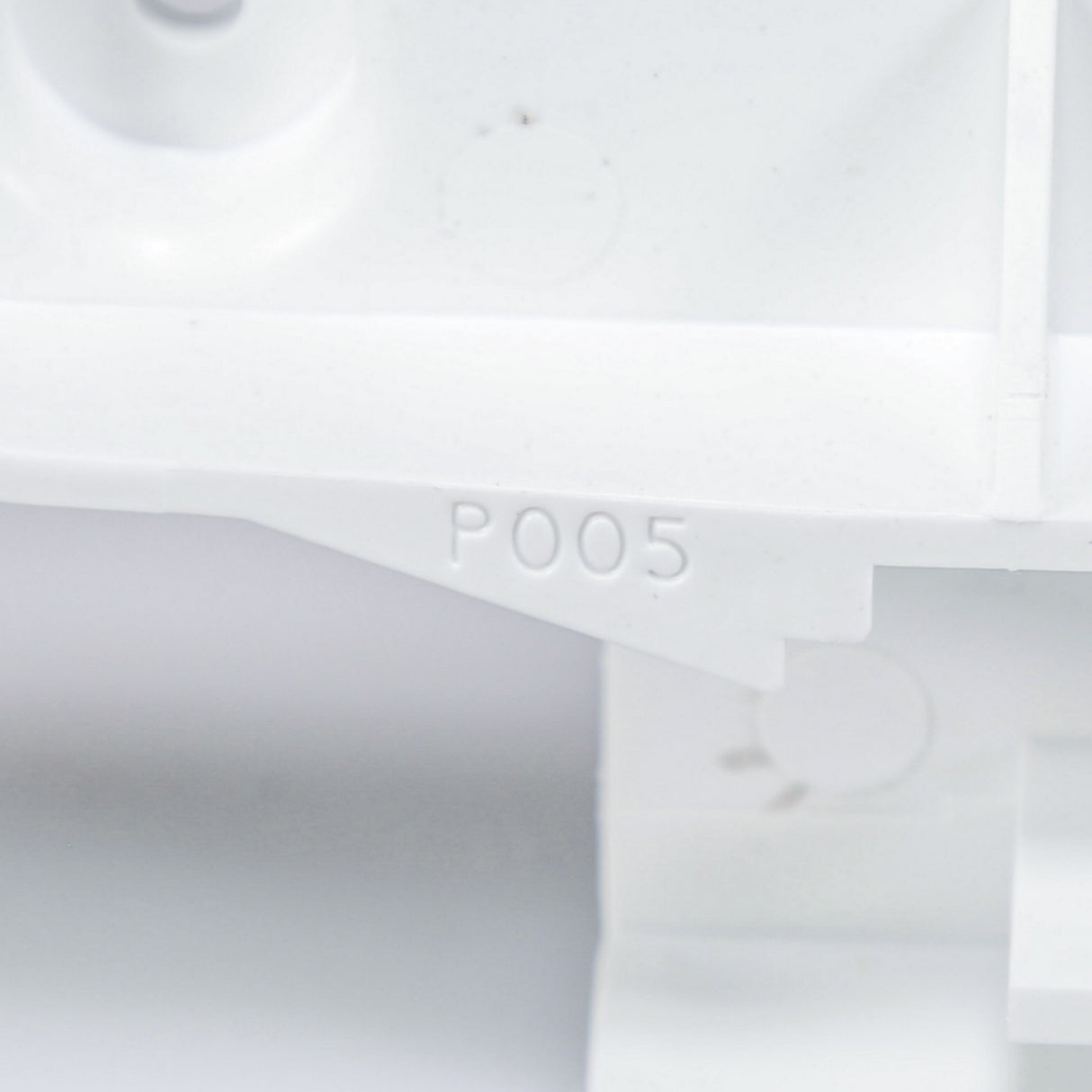 GE WR72X10170 Genuine OEM Glide Bracket Rh